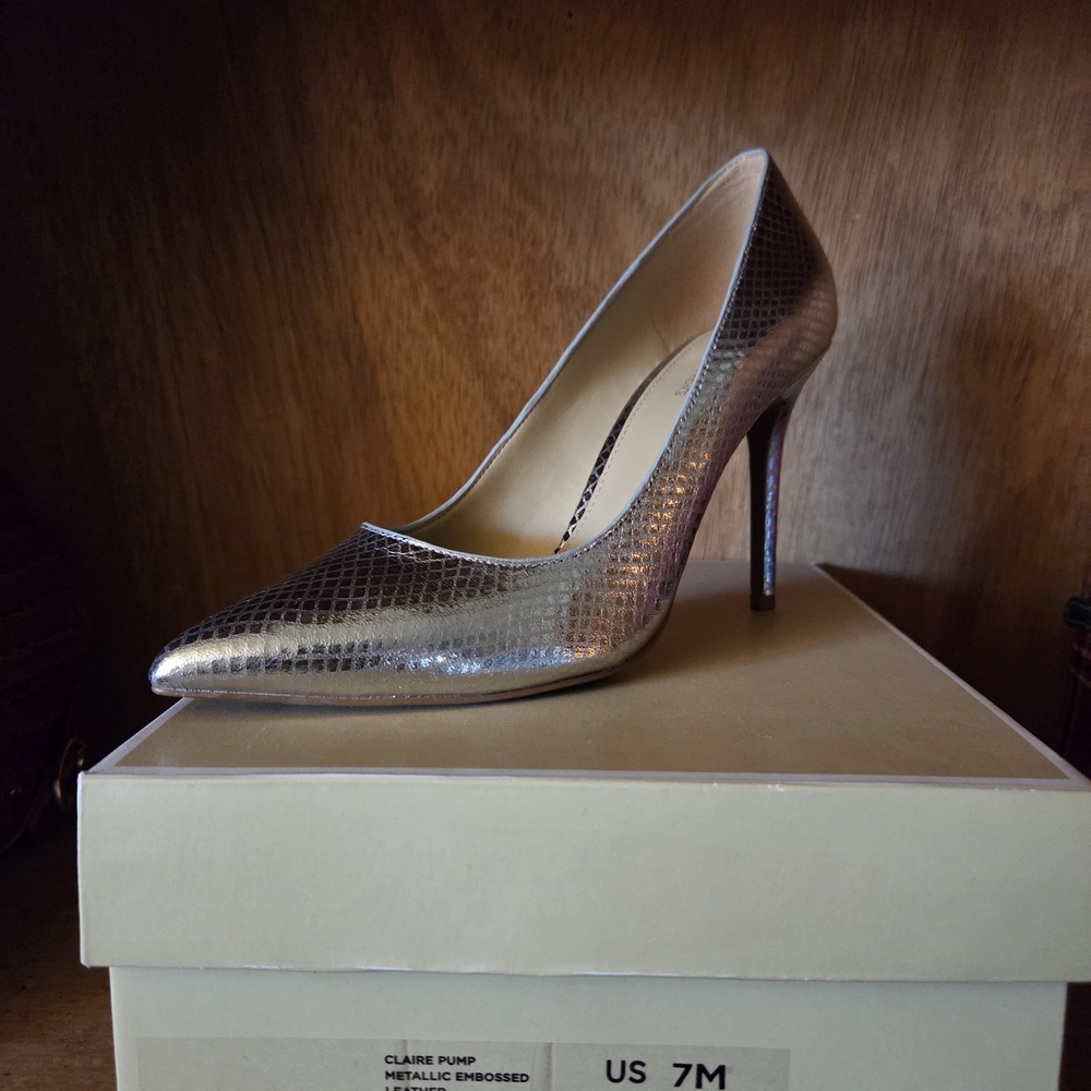 Michael Kors Silver Embossed Heels